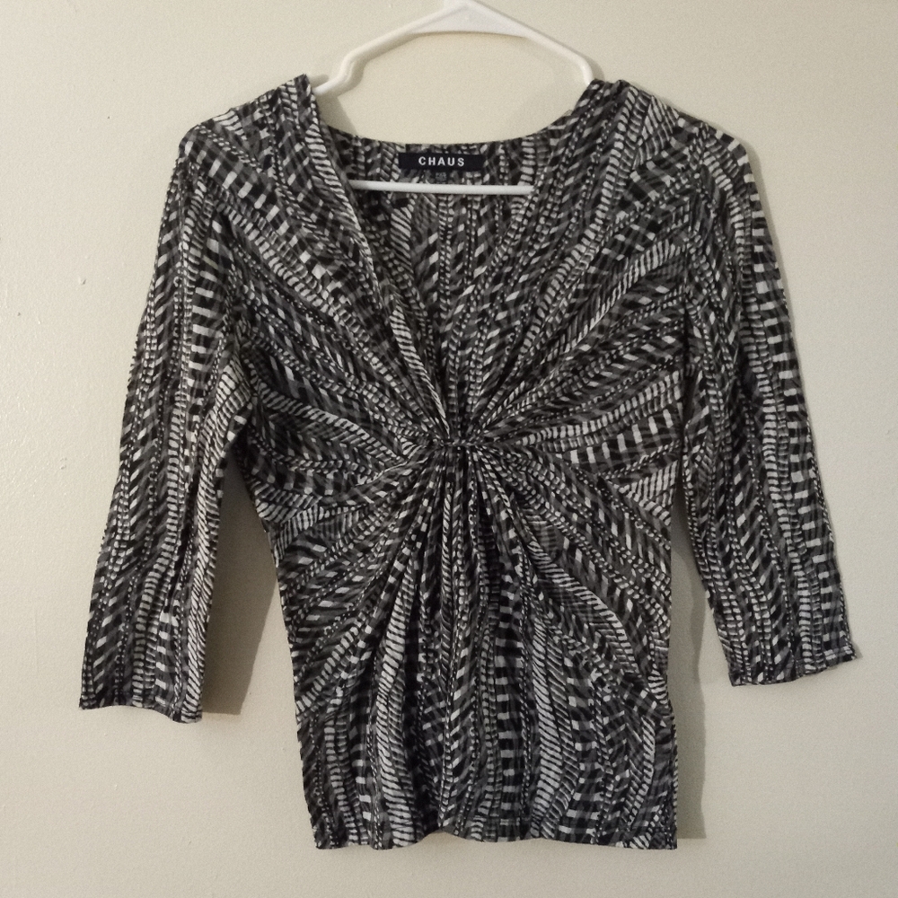Chaus Black & White Blouse sz X Small Petite